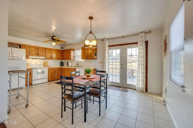 166 Franklin Heights Road, Jonesborough, TN 37659