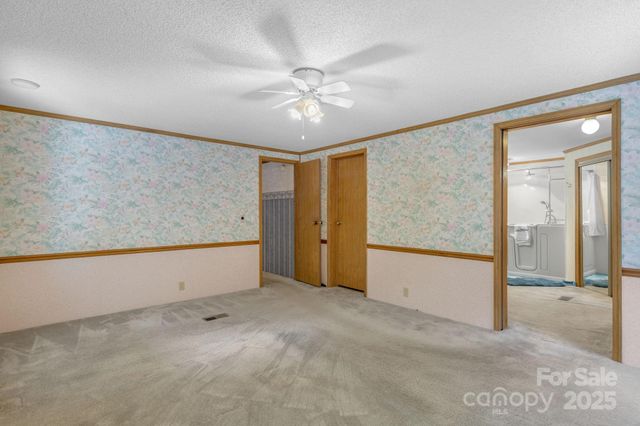 215 Mcmurray Avenue, Columbus, NC 28722