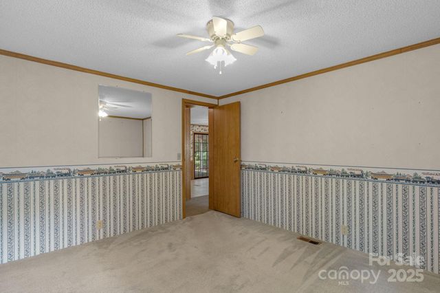 215 Mcmurray Avenue, Columbus, NC 28722