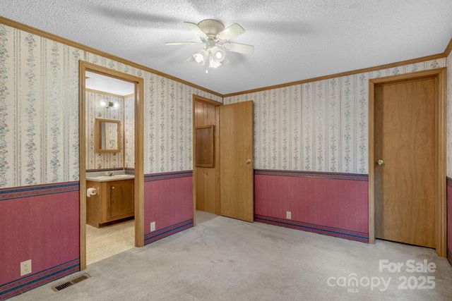 215 Mcmurray Avenue, Columbus, NC 28722