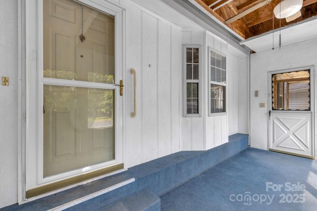 215 Mcmurray Avenue, Columbus, NC 28722