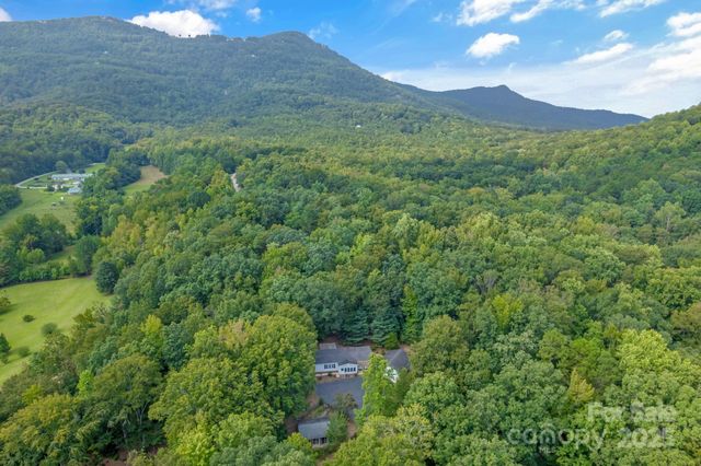 215 Mcmurray Avenue, Columbus, NC 28722