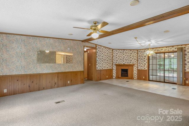 215 Mcmurray Avenue, Columbus, NC 28722