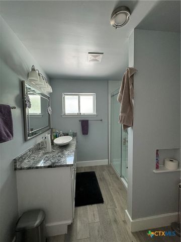 203 S Roy Reynolds Drive, Harker Heights, TX 76548