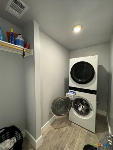 203 S Roy Reynolds Drive, Harker Heights, TX 76548