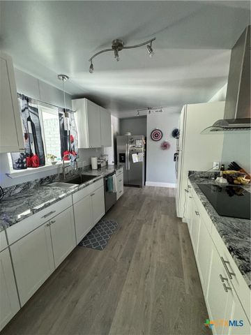 203 S Roy Reynolds Drive, Harker Heights, TX 76548