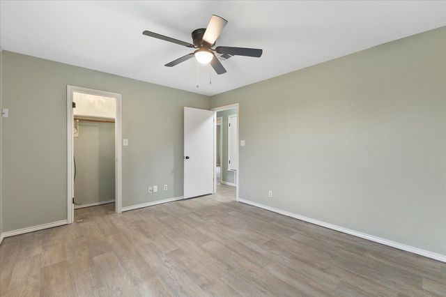 312 E Cottonwood Street, Leonard, TX 75452