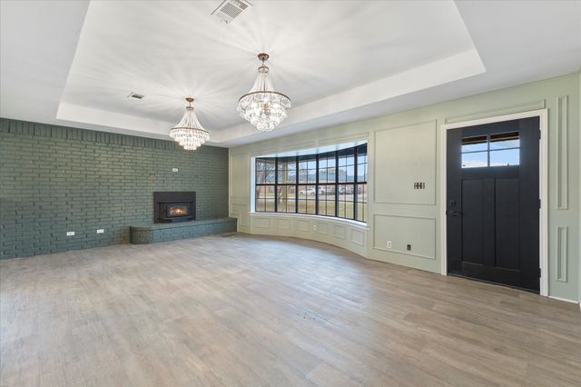 312 E Cottonwood Street, Leonard, TX 75452