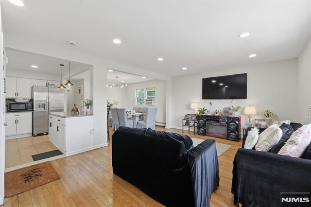 1134 Rivington Street, Roselle, NJ 07203