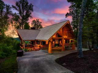 502 Overlook Drive, Blue Ridge, GA 30513