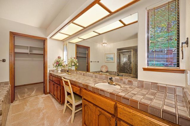 904 El Rancho Ct, Roseville, CA 95661