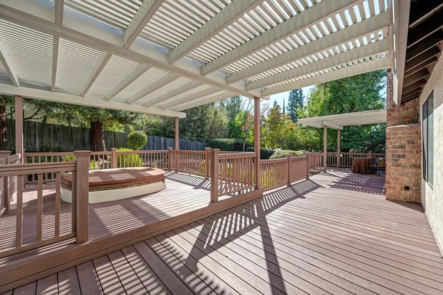 904 El Rancho Ct, Roseville, CA 95661