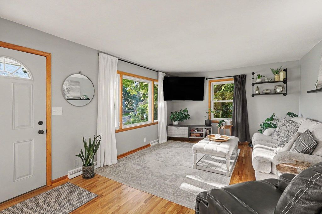 502 Central Avenue S, New Prague, MN 56071 — photo 2
