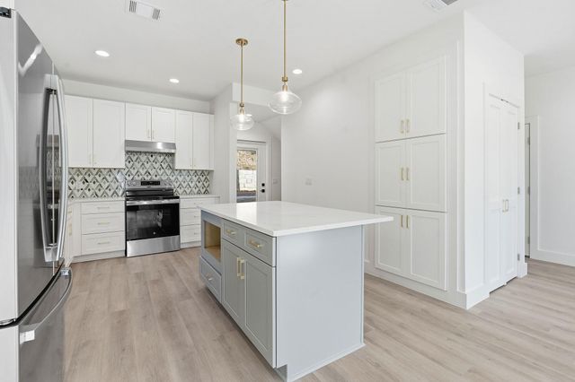 143 Onini CT, Bastrop, TX 78602