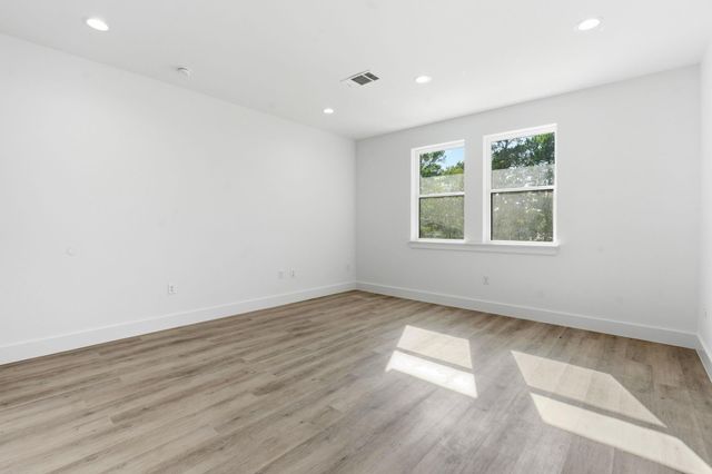 143 Onini CT, Bastrop, TX 78602