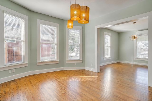1523 Alston Avenue, Fort Worth, TX 76104