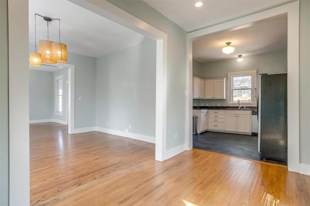 1523 Alston Avenue, Fort Worth, TX 76104