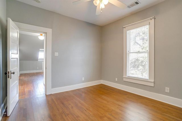 1523 Alston Avenue, Fort Worth, TX 76104