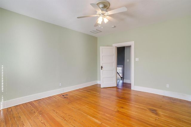 1523 Alston Avenue, Fort Worth, TX 76104