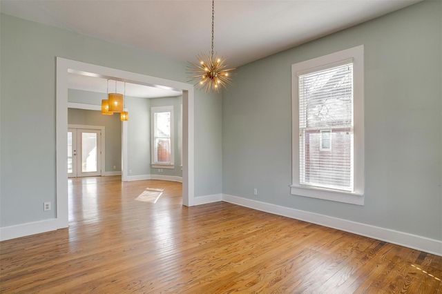 1523 Alston Avenue, Fort Worth, TX 76104