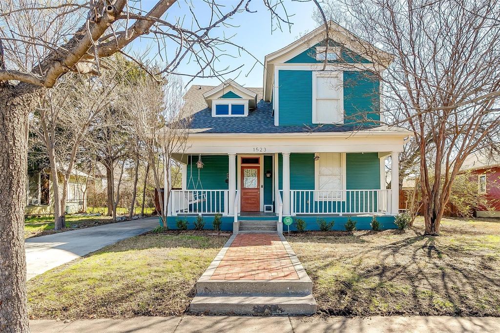 1523 Alston Avenue, Fort Worth, TX 76104
