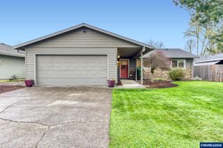 13275 Daiquiri Lake Dr NE, Aurora, OR 97002