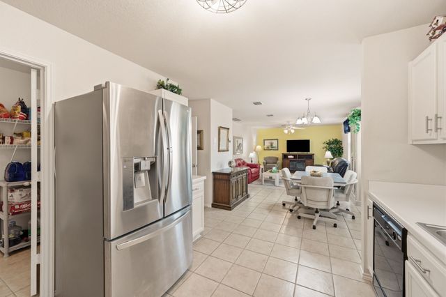 1828 Kittredge Way, Fort Worth, TX 76247
