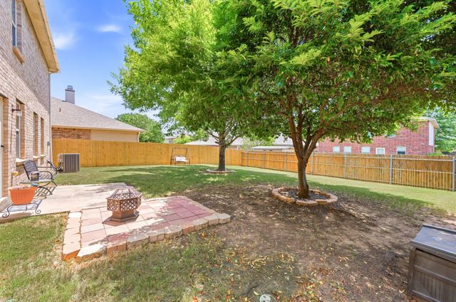 1828 Kittredge Way, Fort Worth, TX 76247
