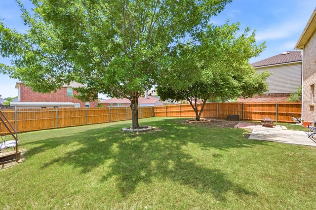 1828 Kittredge Way, Fort Worth, TX 76247