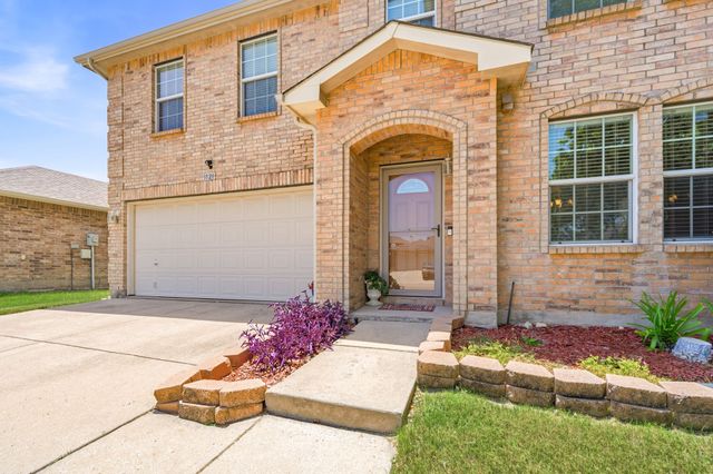 1828 Kittredge Way, Fort Worth, TX 76247