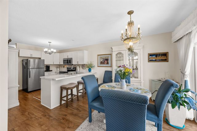 3035 English Glen Court 8, Marion, IA 52302