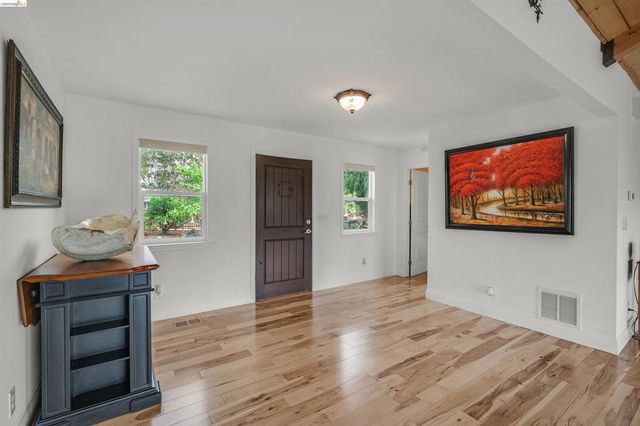 49 Christopher Ct, El Sobrante, CA 94803