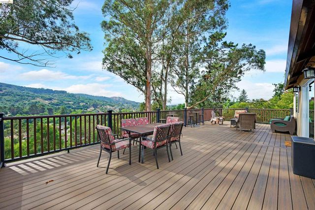 49 Christopher Ct, El Sobrante, CA 94803