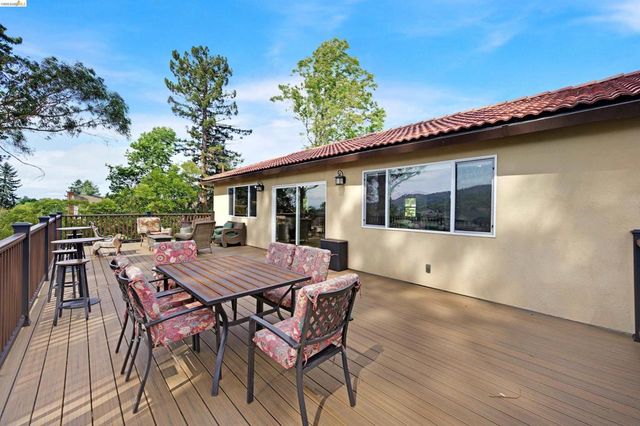 49 Christopher Ct, El Sobrante, CA 94803