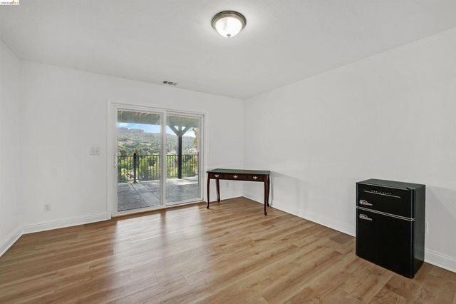 49 Christopher Ct, El Sobrante, CA 94803