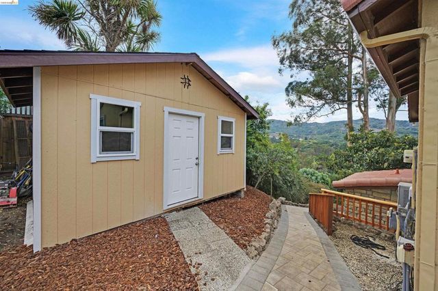 49 Christopher Ct, El Sobrante, CA 94803