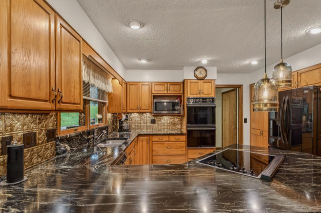8 Lower Coach Road, Hurricane, WV 25526