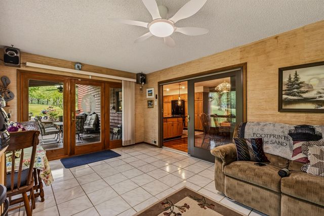 8 Lower Coach Road, Hurricane, WV 25526