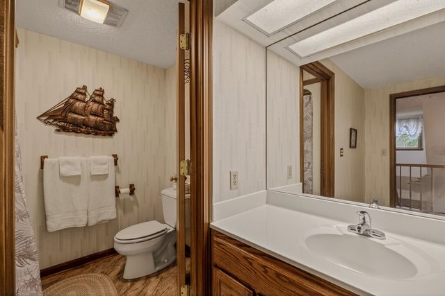 8 Lower Coach Road, Hurricane, WV 25526