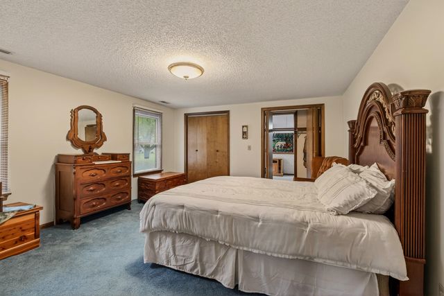 8 Lower Coach Road, Hurricane, WV 25526