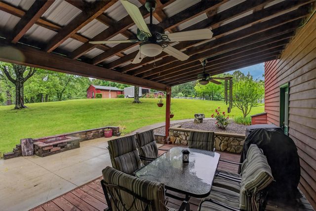 8 Lower Coach Road, Hurricane, WV 25526