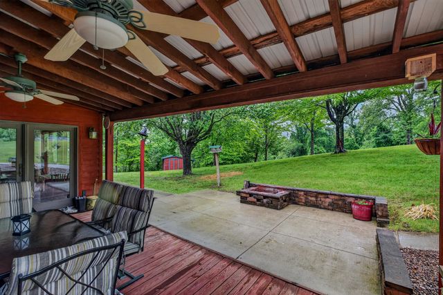 8 Lower Coach Road, Hurricane, WV 25526