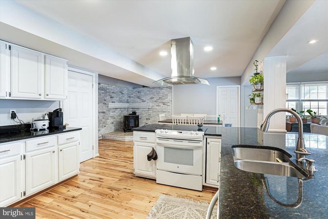 4219 HIGH RIDGE RD, Haymarket, VA 20169