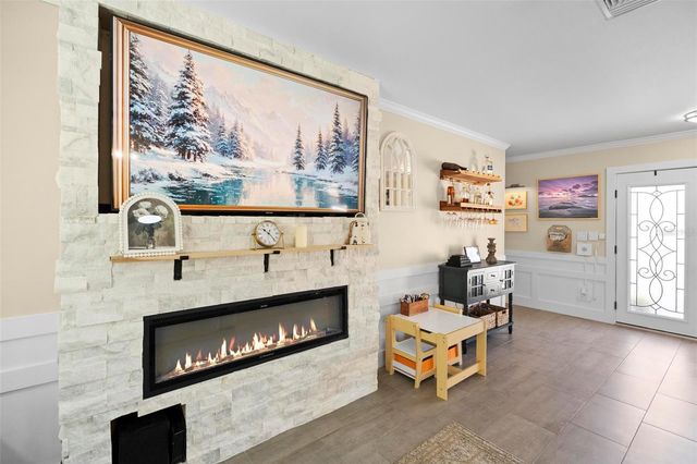 8412 LOPEZ DRIVE, Tampa, FL 33615