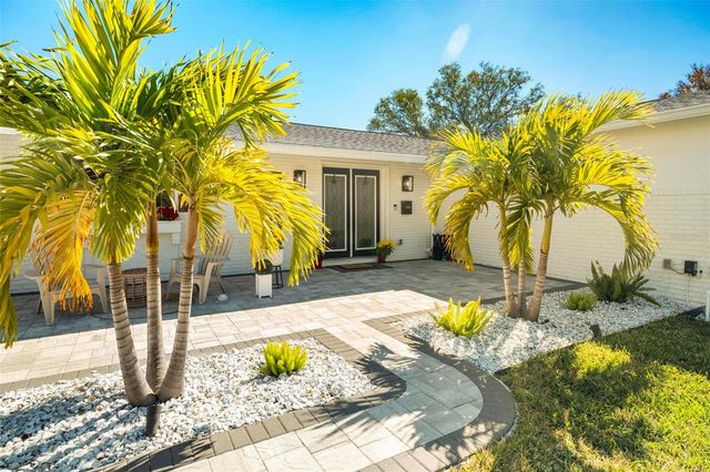 8412 LOPEZ DRIVE, Tampa, FL 33615