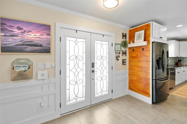 8412 LOPEZ DRIVE, Tampa, FL 33615