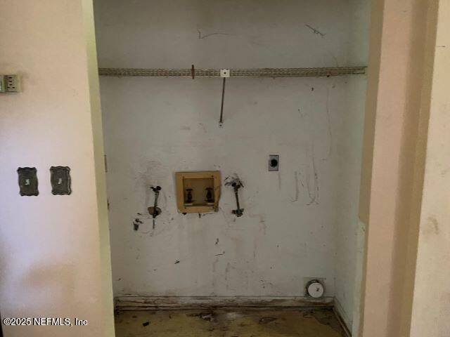 2121 SESSIONS Lane, Jacksonville, FL 32207