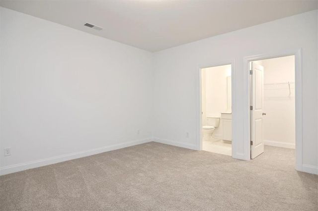 634 Oakleaf Grove Lane, Sugar Hill, GA 30518