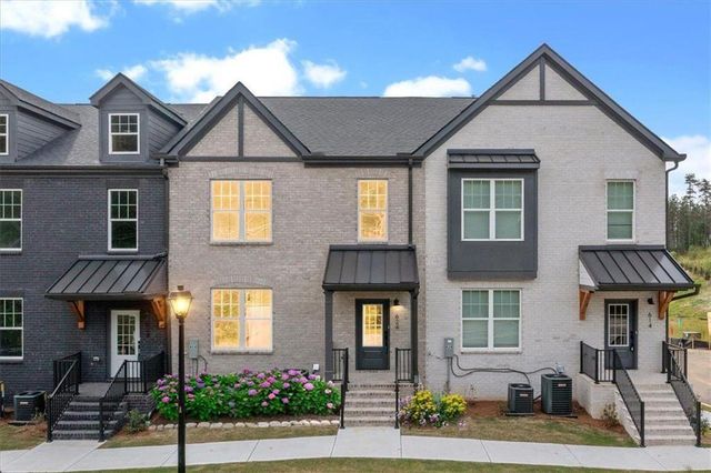 634 Oakleaf Grove Lane, Sugar Hill, GA 30518