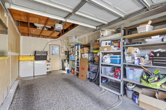 241 Gibson Drive F, Hollister, CA 95023